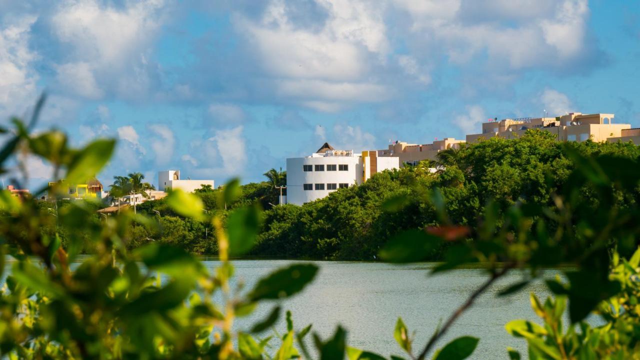 Sunset Isla Mujeres Aparthotel ภายนอก รูปภาพ