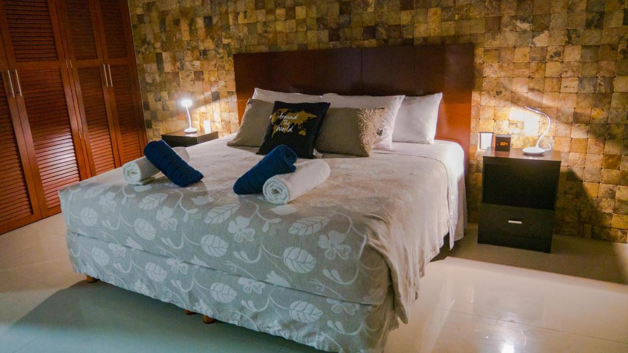 Sunset Isla Mujeres Aparthotel ภายนอก รูปภาพ